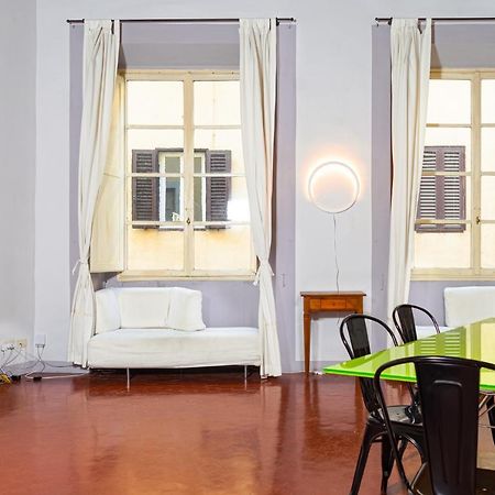 Elegant Apartment Near Piazza Della Signoria ฟลอเรนซ์ ภายนอก รูปภาพ