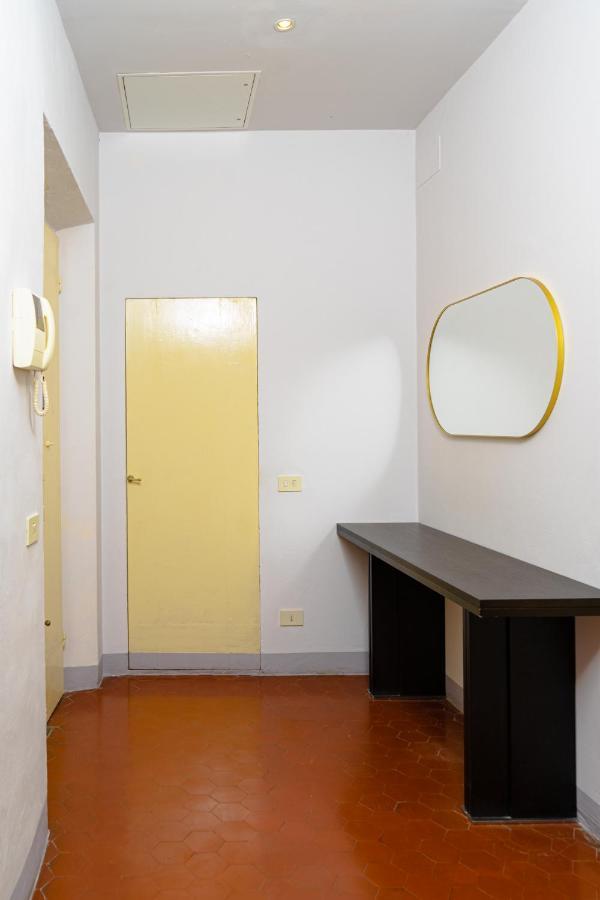 Elegant Apartment Near Piazza Della Signoria ฟลอเรนซ์ ภายนอก รูปภาพ