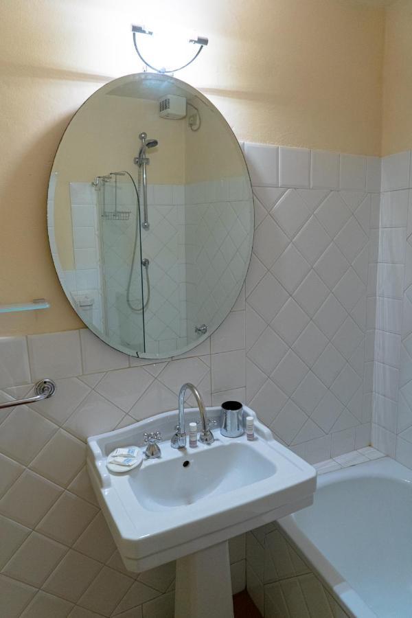 Elegant Apartment Near Piazza Della Signoria ฟลอเรนซ์ ภายนอก รูปภาพ