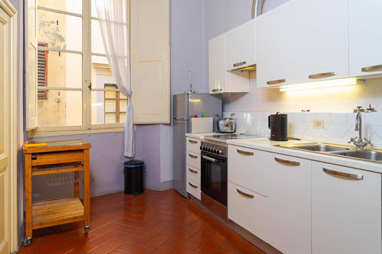 Elegant Apartment Near Piazza Della Signoria ฟลอเรนซ์ ภายนอก รูปภาพ